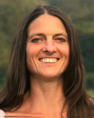 Dina Curran profile image